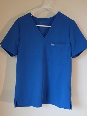 Figs Women’s V-Neck Top in Royal Blue